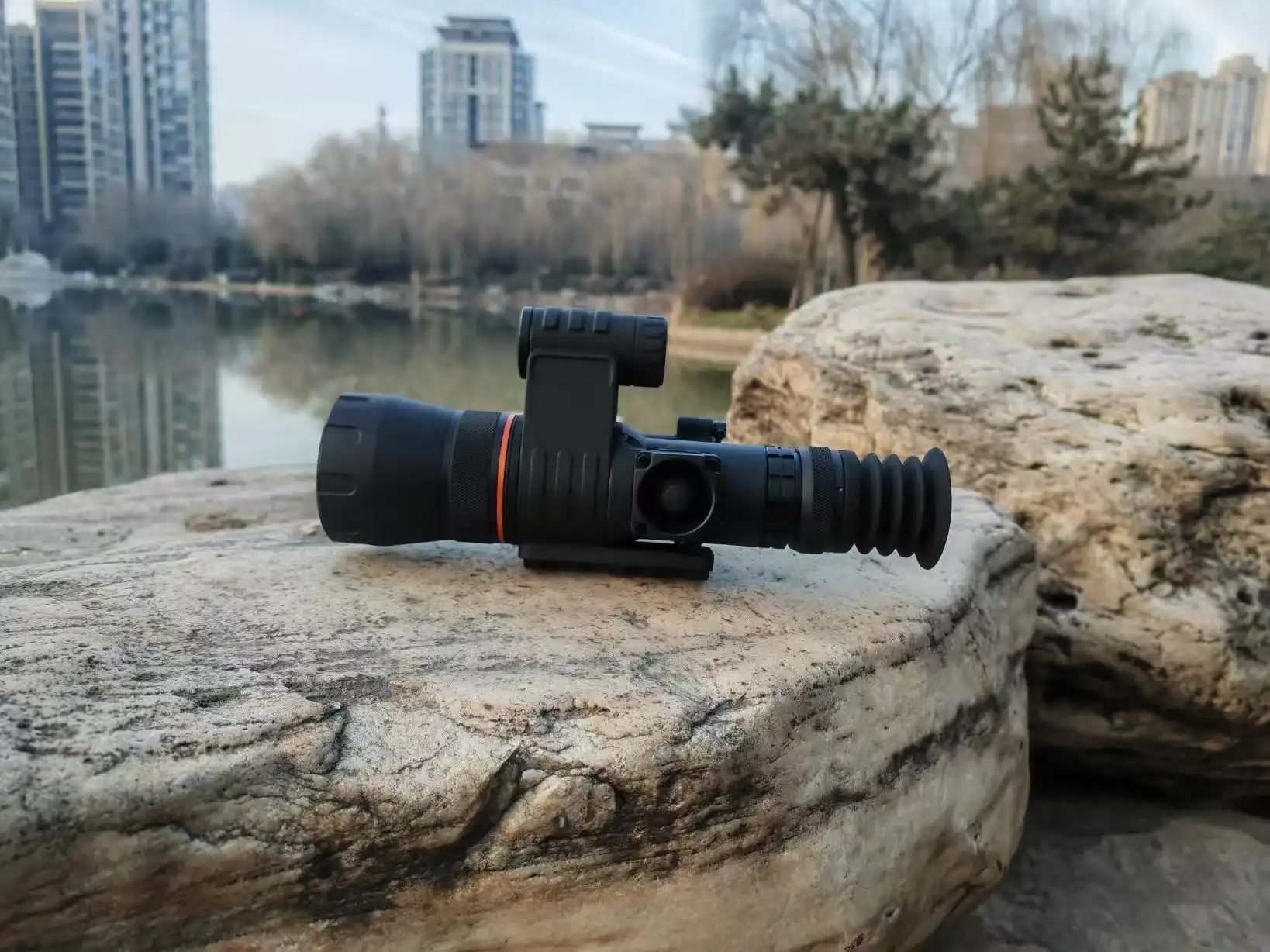 Thermal Imaging Scope with LRF Thermal Imaging Scope with LRF